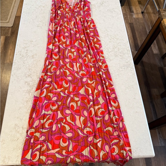 Venus Size Small Vibrant Floral Maxi Dress - Picture 3 of 6